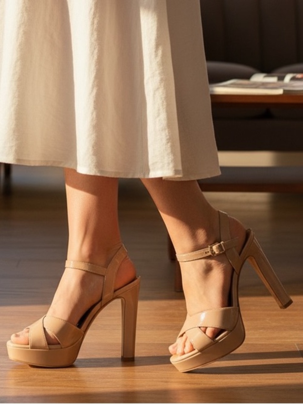 CARRANO Patent Leather Nude Tan Cross Cross Open Toe Ankle Strap 5” HeelsSize 10